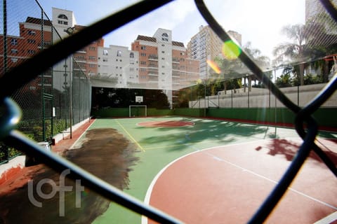 Image 39 - 256897